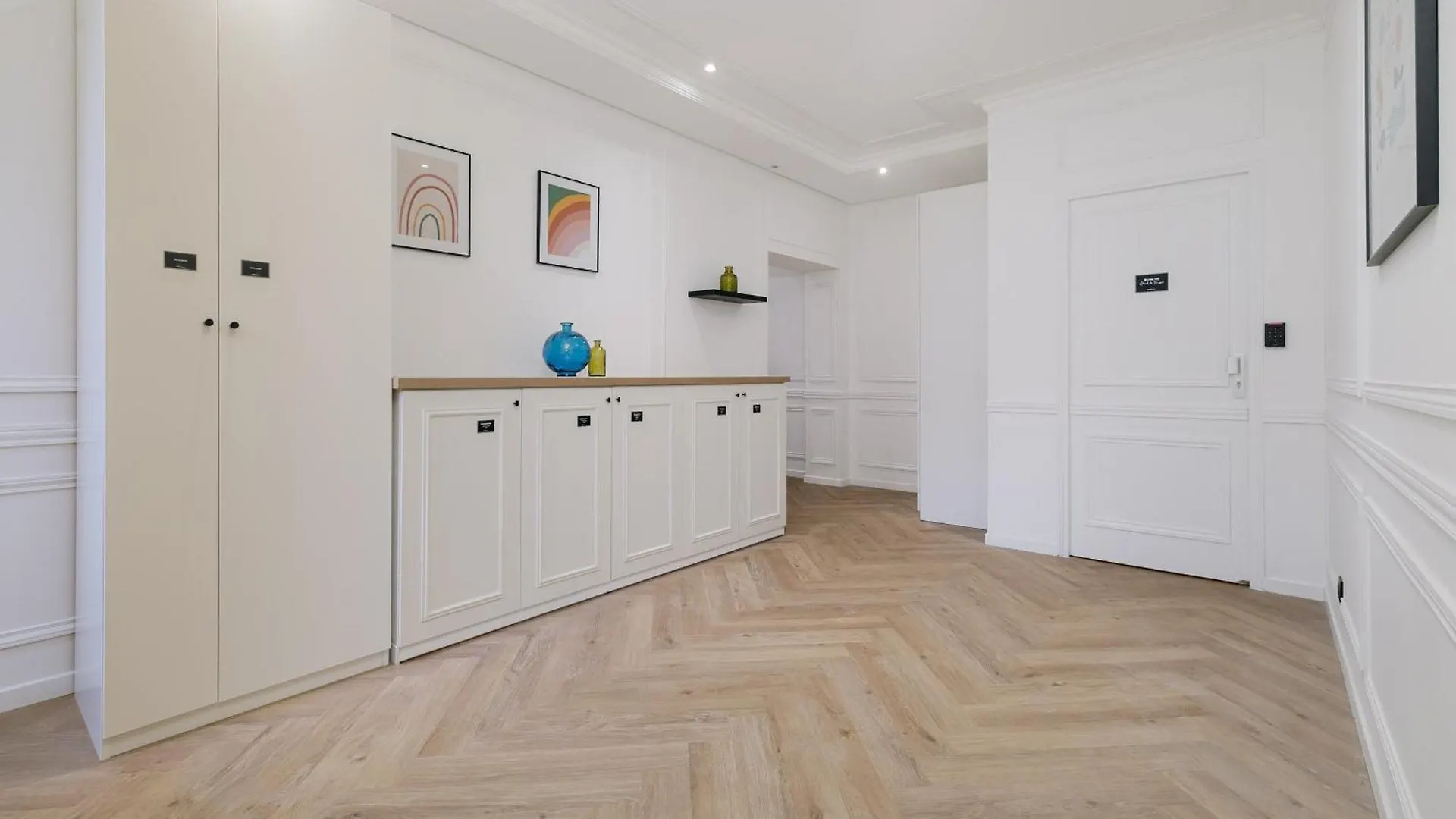 Apartment Poetic Stay - Champs Elysees Paris France
