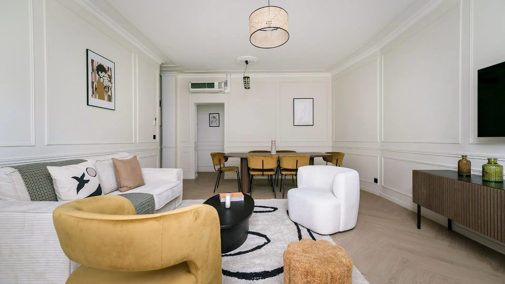 Poetic Stay - Champs Elysees Paris Apartment