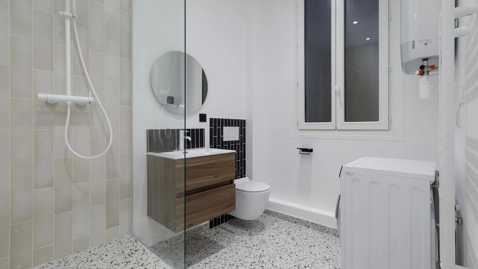 Poetic Stay - Champs Elysees Paris Apartment